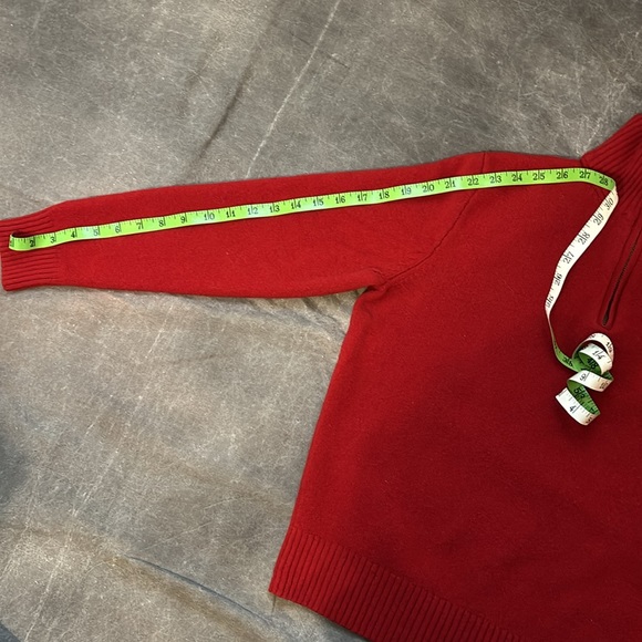 100% Lambswool J Crew Red Sweater S/M - Picture 5 of 8